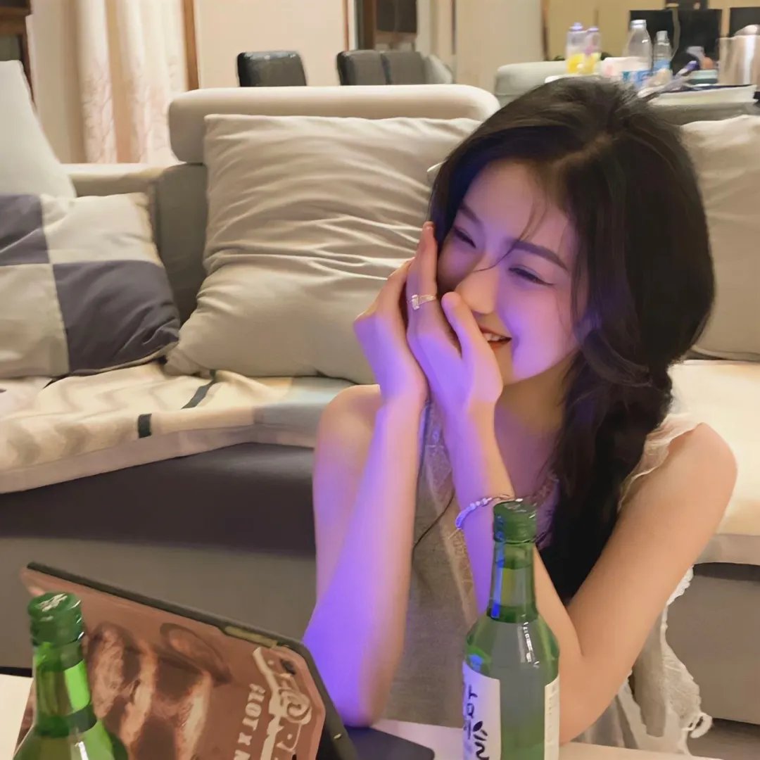艳丽娇娃